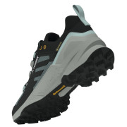 Scarpe da donna Adidas TERREX SWIFT R3 GTX W