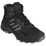 Scarpe da trekking da uomo Adidas Terrex Swift R3 Mid GTX nero Cblack/Gretr/Solred