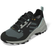 Scarpe da donna Adidas TERREX SWIFT R3 GTX W