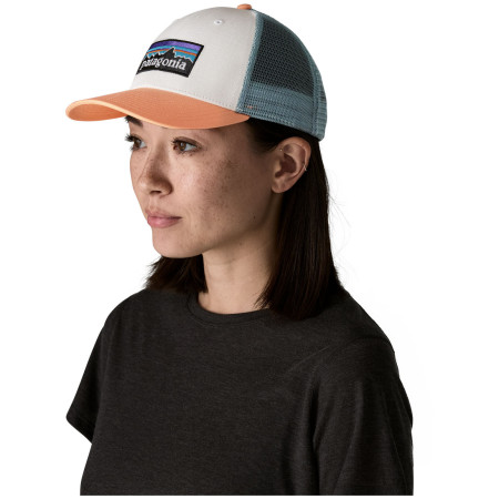 Berretto con visiera Patagonia P-6 Logo LoPro Trucker Hat
