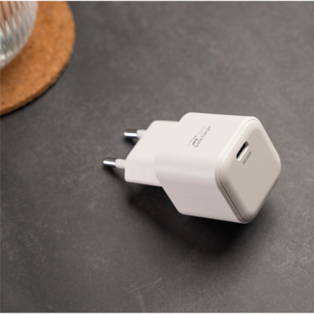 Adattatore Swissten GaN USB-C 35W + cavo dati USB-C 1,2 m