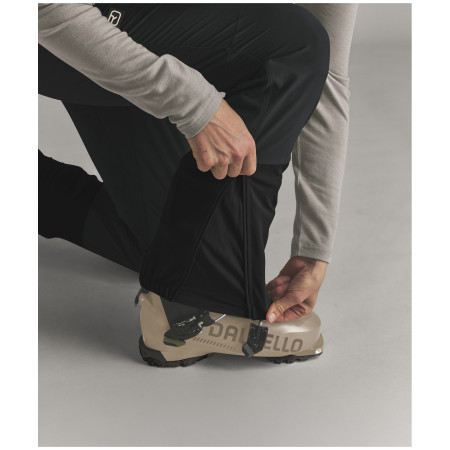 Pantaloni da donna Ortovox Venet Softshell Stretch Pants
