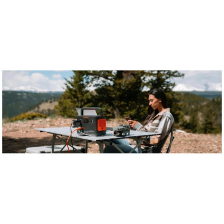 Generatore di energia portatile Jackery Explorer 240 v2