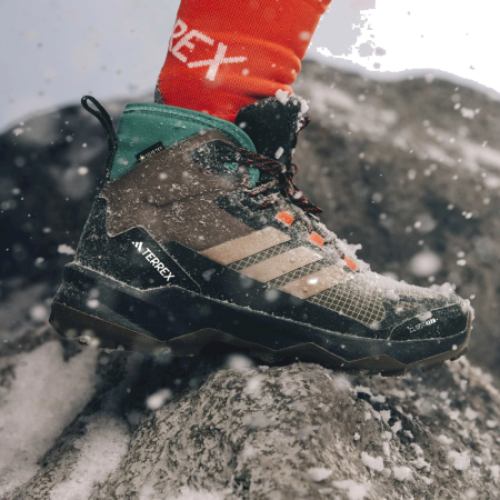 Scarpe da trekking da donna Adidas Skychaser Ax5 Mid Gtx Clima W