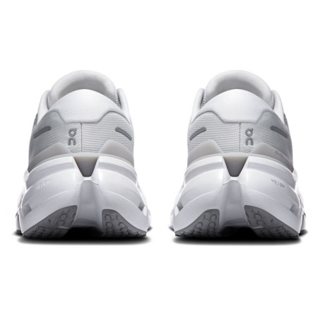 Scarpe da corsa da donna On Running Cloudrunner 3