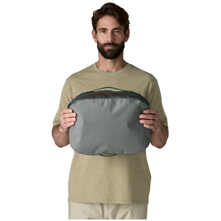 Custodia da viaggio Patagonia Black Hole Cube 14L