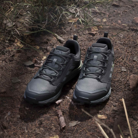 Scarpe da corsa da uomo Adidas Terrex Tracerocker