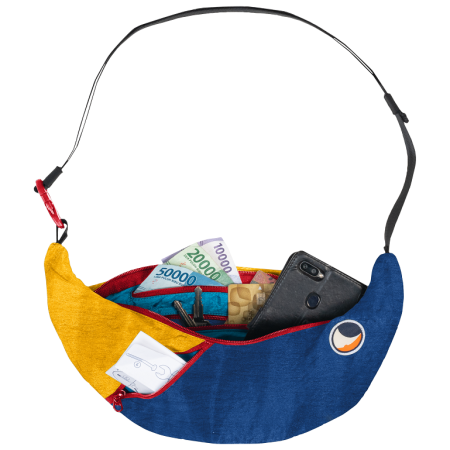 Marsupio Ticket to the moon Upcycled Sling Bag Unique Edition