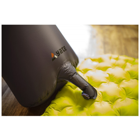 Sacco gonfiabile Yate Vak pro nafukování Yate nero